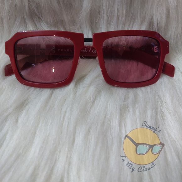 Prada Full Frame Sunglasses 😎 PR 09XS Summer Worthy🤗🔥 - Picture 2 of 7